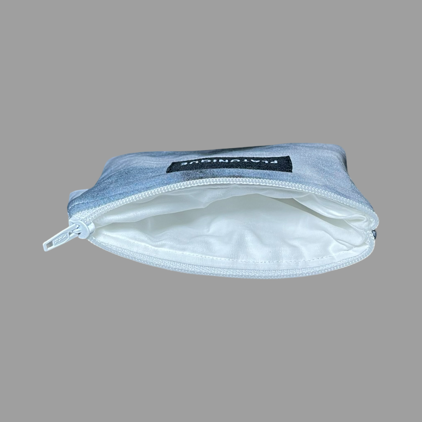 Zipper Pouch Sky ( White Lining )