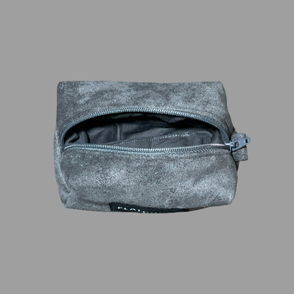 Tiny Dopp Bag Suede Grey