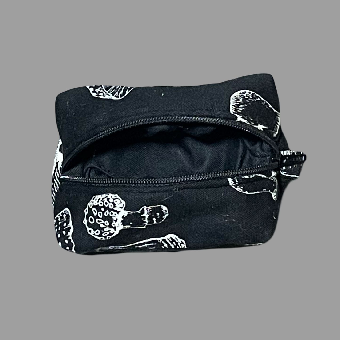 Tiny Dopp Bag Mushroom